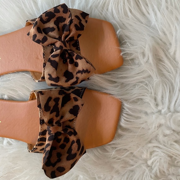 Leopard Bow Square Toe Slide Sandals - Picture 2 of 16